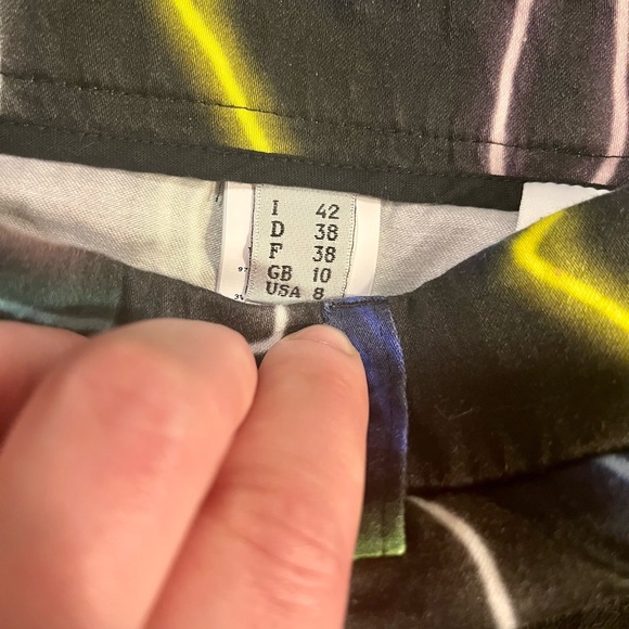 💕SOLD💕 Moschino construction zone spring 2016 neon high waisted shorts - Picture 6 of 6